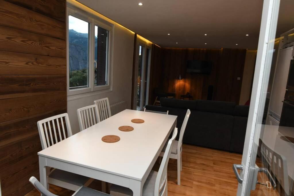 Logement Renove Avec Vue Panoramique La Saussaz ภายนอก รูปภาพ